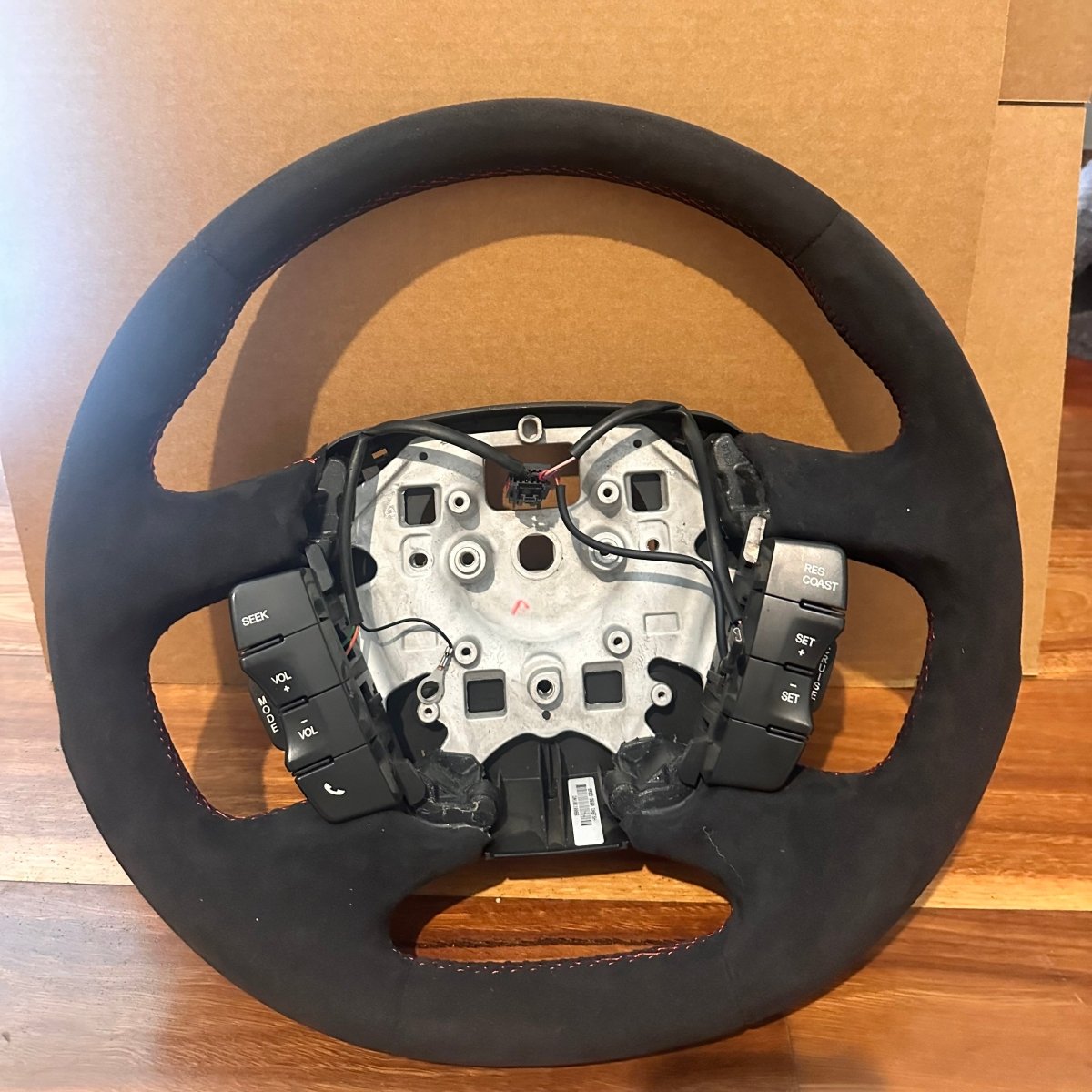 OEM‑Style FG-FGX Falcon Steering Wheel