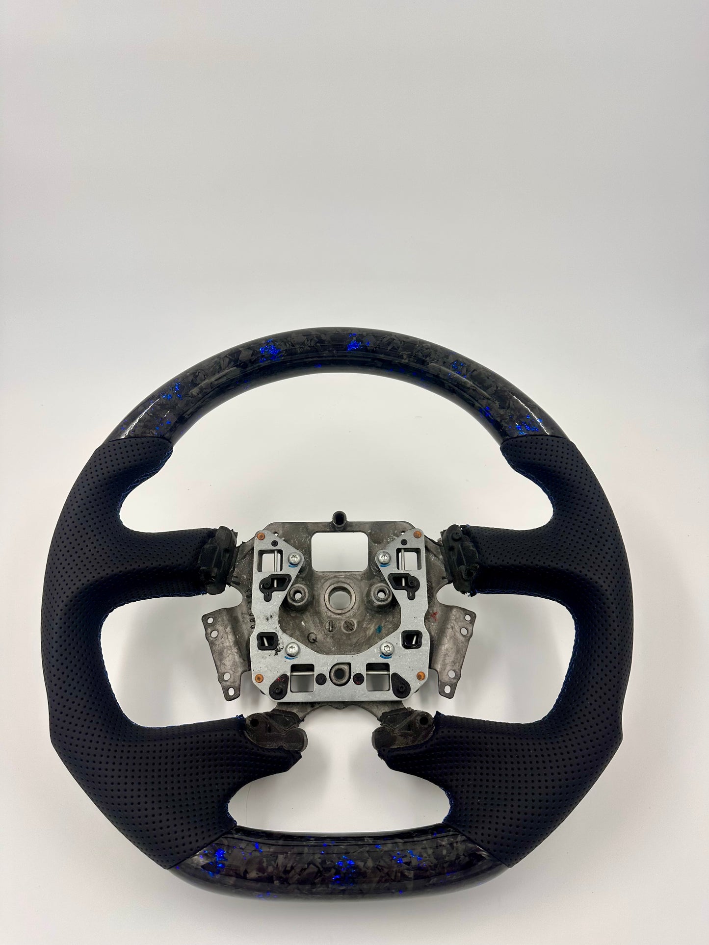 FG Falcon - Forged Carbon With Blue Flake Steering Wheel