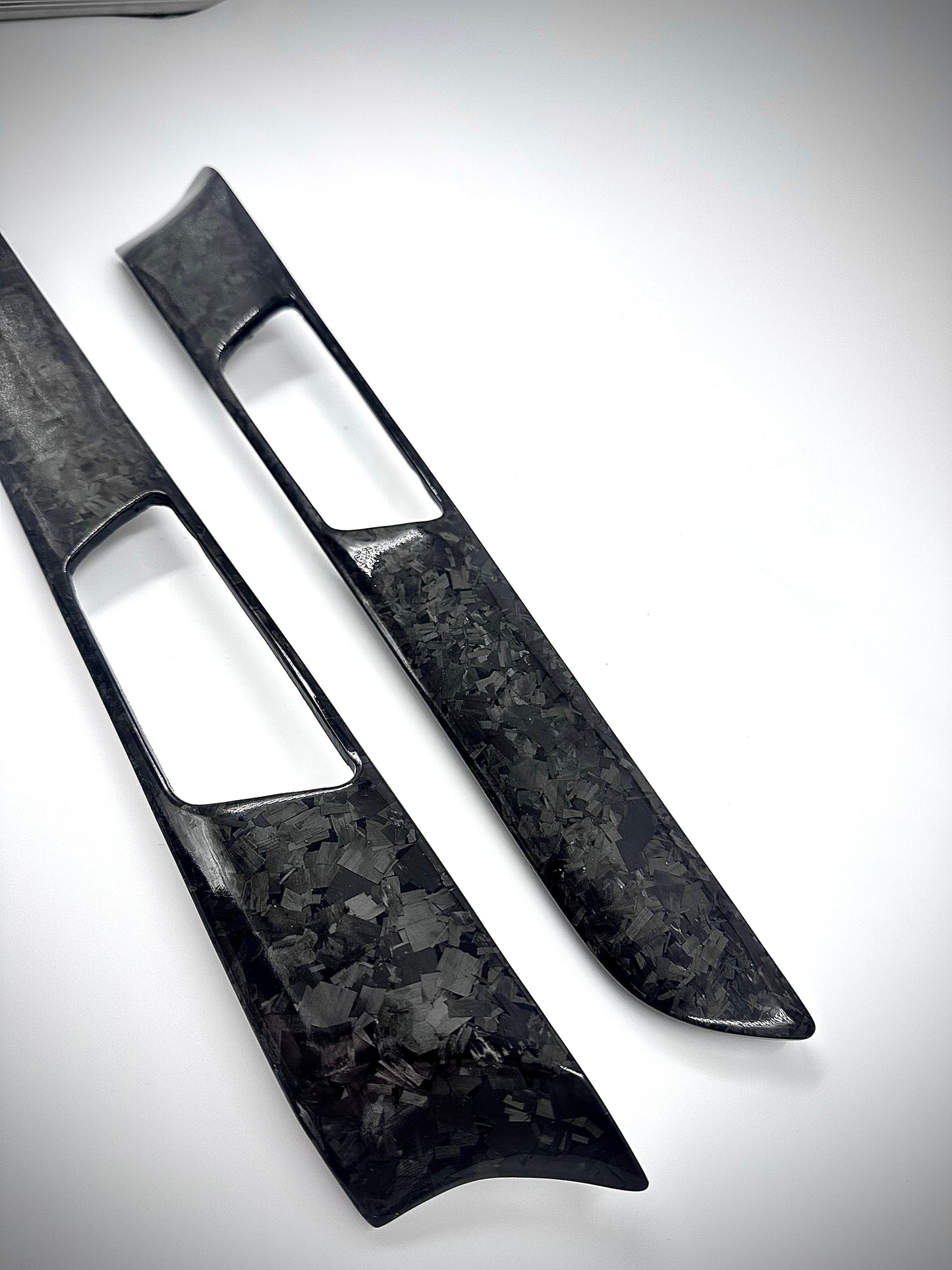 FG Falcon Carbon Fibre Dash Spears